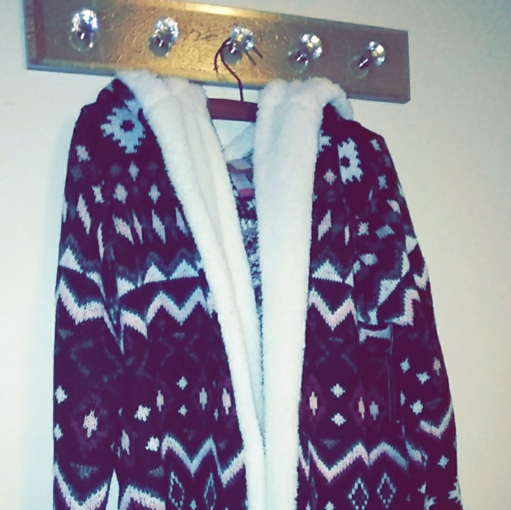 No boundaries sweater